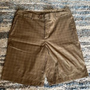 mens plaid golf shorts